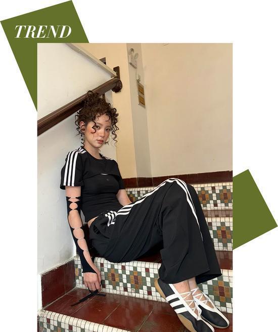 他们怎么都开始放弃厚底鞋，选择越来越薄的薄底鞋(图22)