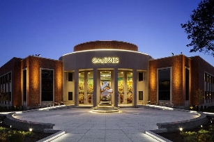 全球性并购潮下，鞋企的增长博弈(图2)