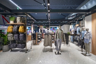 跌跌不休的lululemon，能否靠男人拯救？(图4)