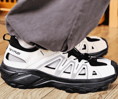 下暴雨出门应该穿什么鞋？首先排除洞洞鞋！(图15)