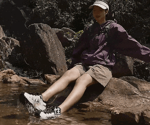 下暴雨出门应该穿什么鞋？首先排除洞洞鞋！(图21)