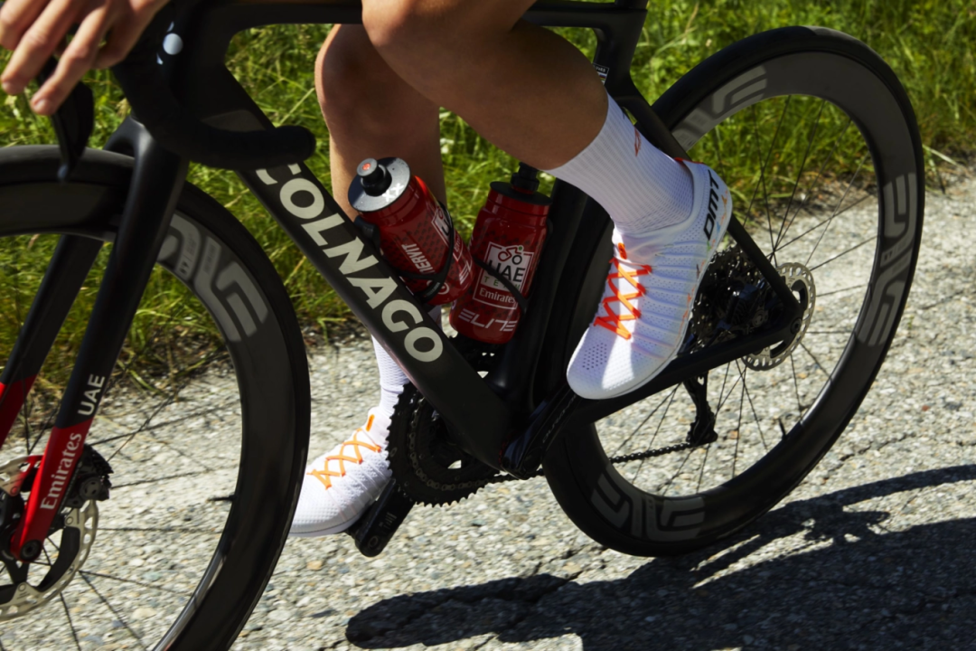 波加查为何钟情系带锁鞋全攻略