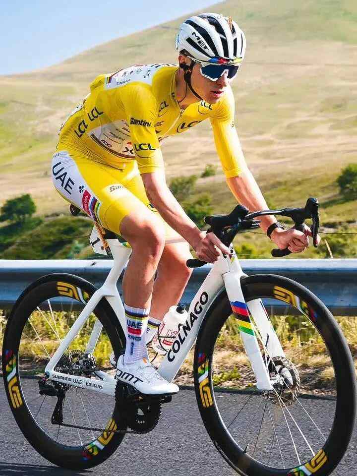 波加查为何钟情系带锁鞋全攻略(图3)