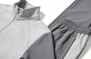 安踏、李宁、特步集体撞上“中年墙”(图3)