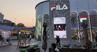 从口碑承压到增速放缓，斐乐下一步如何破局？(图1)