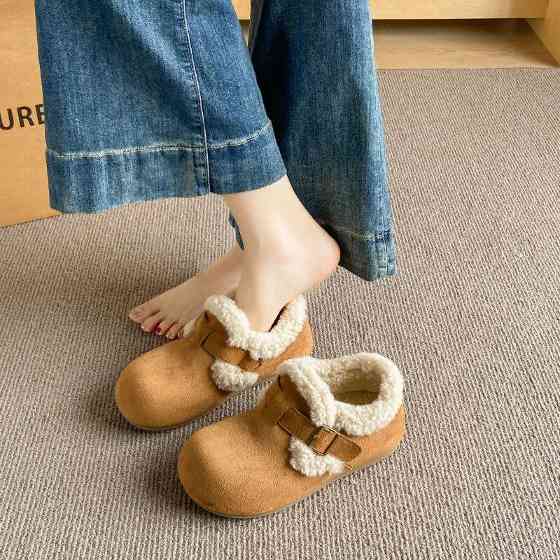 为什么女明星们总喜欢穿很“丑”的鞋？！(图12)