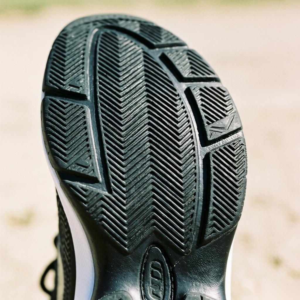 青少年篮球鞋怎么选？耐磨防滑室内鞋推荐2026