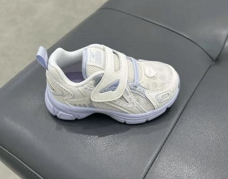 运动娃必入！江博士运动系童鞋全攻略：护踝抗扭 + 透气缓震，运动安全拉满