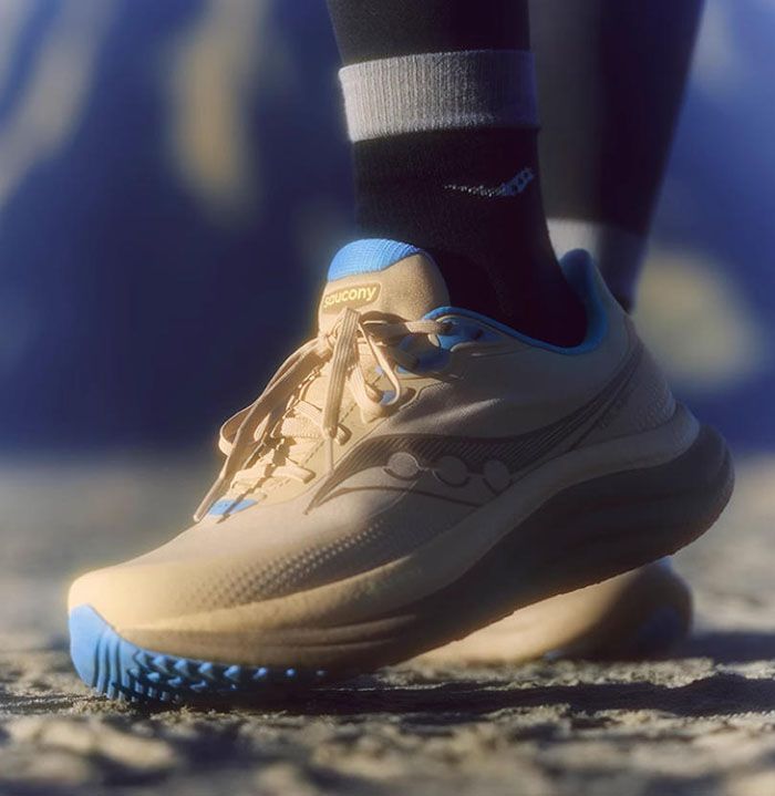 索康尼2025旗舰级TRIUMPH 23 GTX防水缓震跑鞋重磅登场图片8