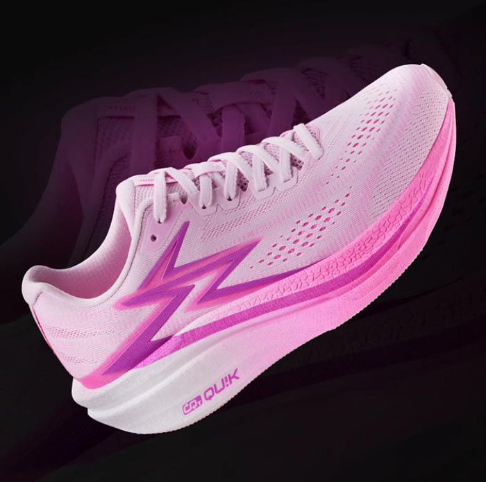 361度飞燃4.5MIX「桃花韵」重磅开售：400元内竞速跑鞋，颜值与性能的秋冬突围图片3