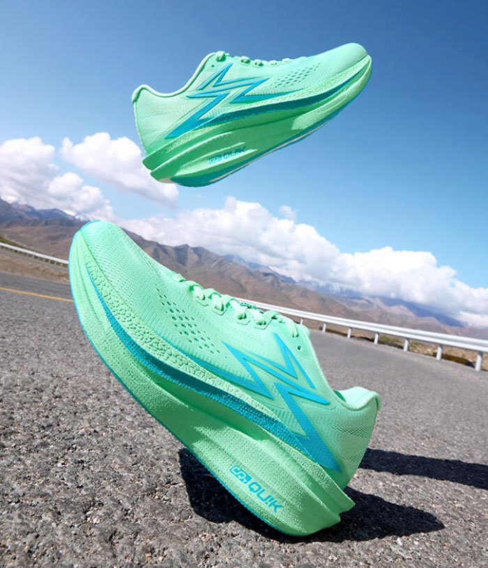 361度飞燃4.5MIX「桃花韵」重磅开售：400元内竞速跑鞋，颜值与性能的秋冬突围图片15