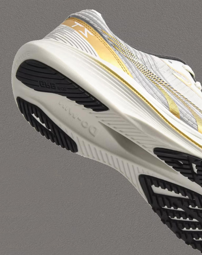 300元档多威征途3代碳板训练跑鞋实测图片7