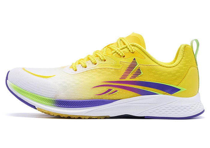 学生体考首选300元内碳板跑鞋！沃兰迪梦幻闪电跑鞋实战体验图片6