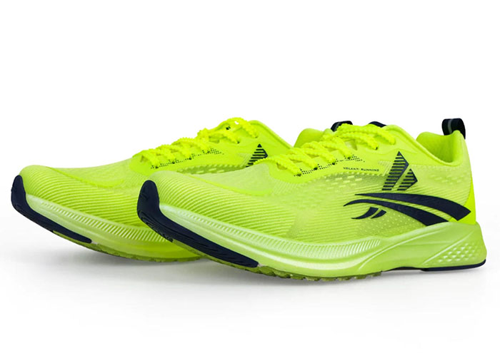 学生体考首选300元内碳板跑鞋！沃兰迪梦幻闪电跑鞋实战体验图片7