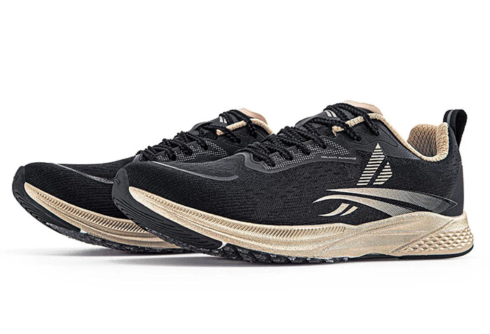 学生体考首选300元内碳板跑鞋！沃兰迪梦幻闪电跑鞋实战体验图片11