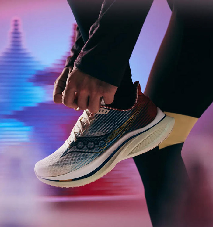 索康尼2025秋季北京城市配色啡速5跑鞋线下首发图片4 索康尼2025秋季北京城市配色啡速5跑鞋线下首发图片4