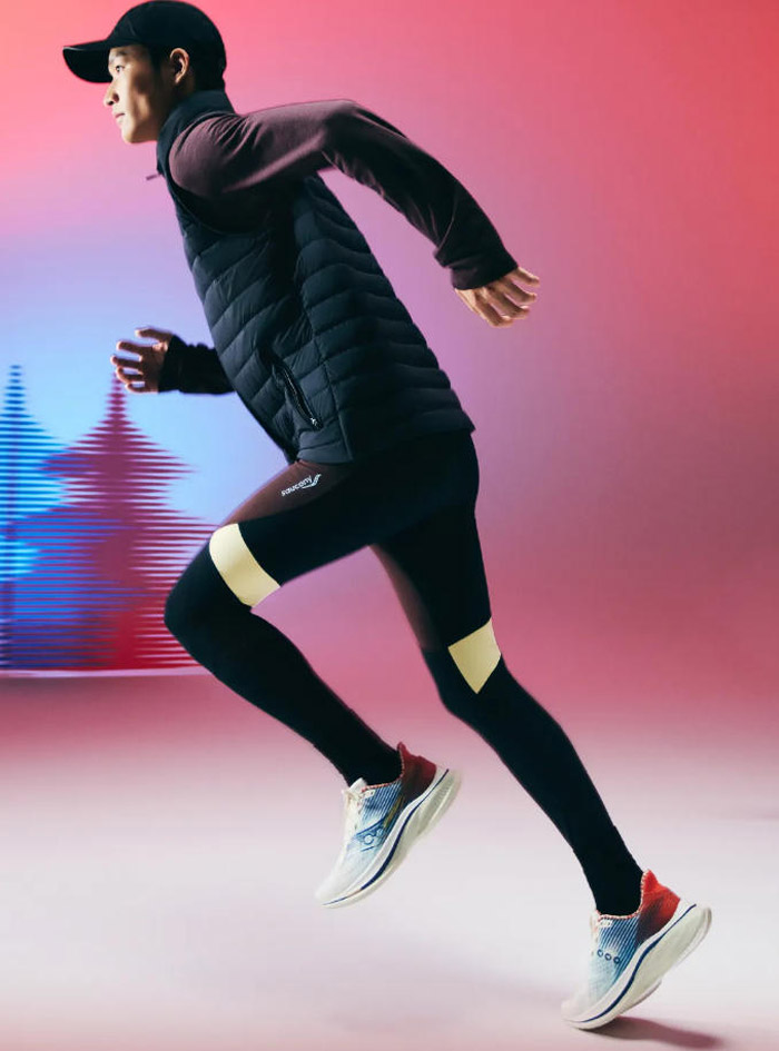索康尼2025秋季北京城市配色啡速5跑鞋线下首发图片1 索康尼2025秋季北京城市配色啡速5跑鞋线下首发图片1
