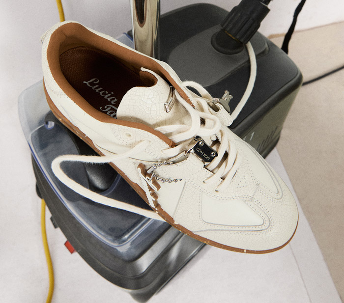 LUCIA TACCI 2025秋冬新品祝绪丹同款厚底德训鞋惊艳登场图片3