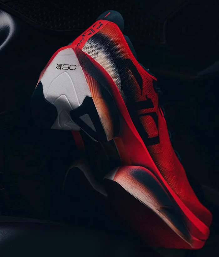 安踏C10 PRO 2代「劲冲」配色跑鞋登场:机车热血碰撞马拉松图片2 安踏C10 PRO 2代「劲冲」配色跑鞋登场:机车热血碰撞马拉松图片2