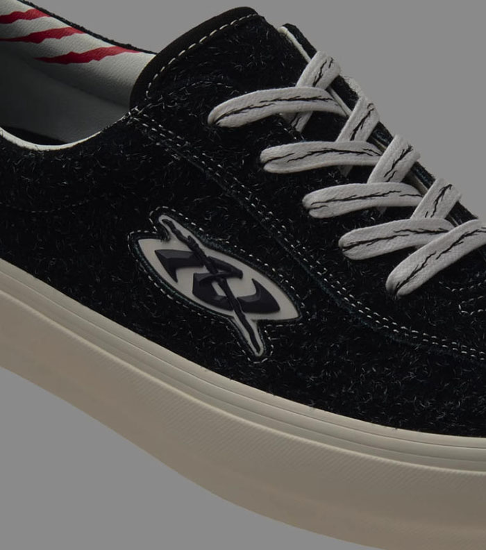 新品EQLZ x HYPERKILLER联名404错版硫化板鞋登场图片5