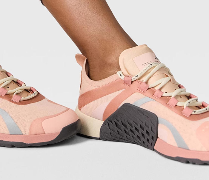 Stella McCartney × adidas 2025秋季联名Dropset Strength运动鞋登场图片1