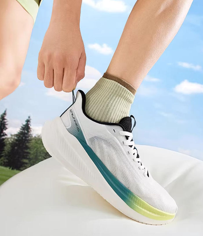 200以内学生党闭眼冲！361飞羽5.0跑鞋高性价比实测图片7