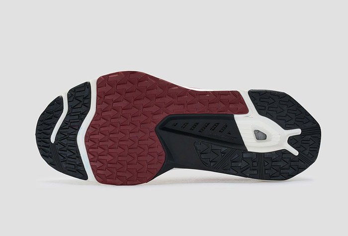 迪桑特2026马年限定碳板跑鞋登场 优雅与竞速的新年共鸣图片7