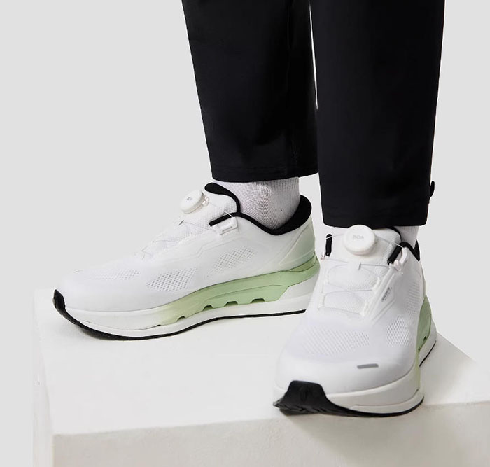 迪桑特发布2026夏季新款D/F AERO WIRE流体跑鞋