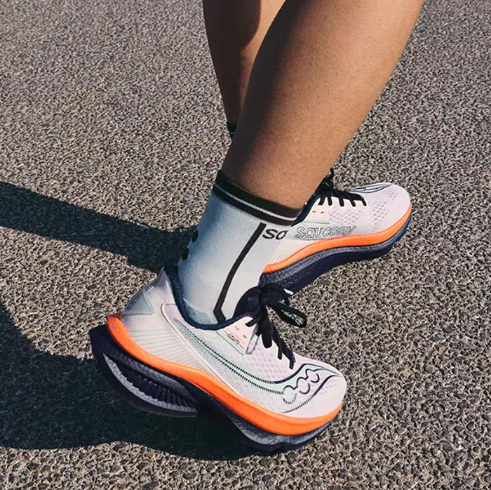 彭于晏同款！索康尼2026新款ENDORPHIN AZURA啡岚跑鞋上市图片5