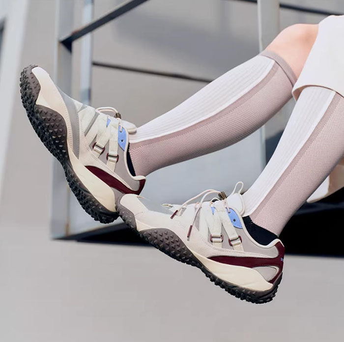 索康尼推出2026全新SURGE SPIKES 80S女款芭蕾运动鞋图片7