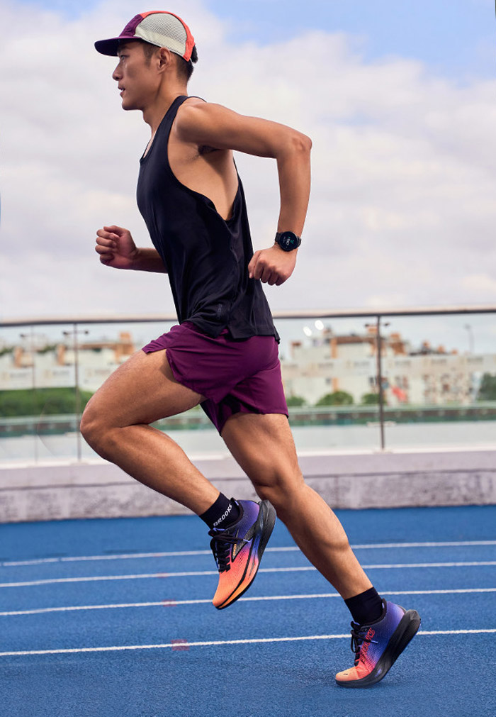 布鲁克斯2026春季新款夜光特别版Hyperion旋风3跑鞋重磅登场图片