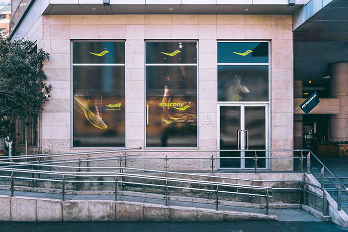 破速新生｜索康尼啡鹏5跑鞋上市：给逐风跑者的「无负担竞速答案」图片2