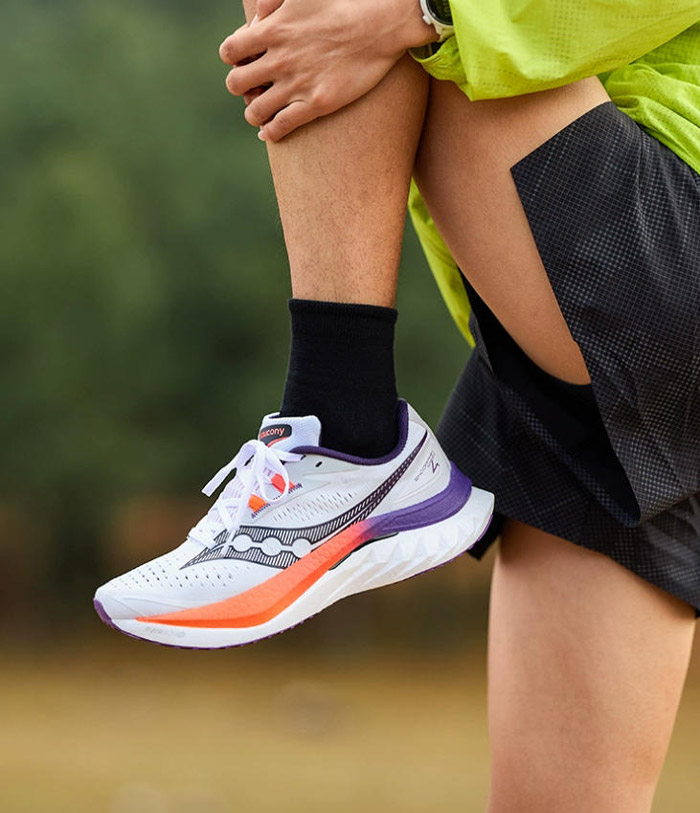 索康尼全新「陆地速鲨」主题配色啡速4竞速跑鞋登场图片8