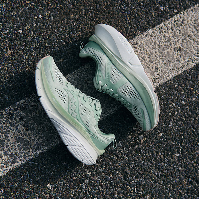 索康尼2025全新浅绿和灰粉配色GUIDE向导18女士跑鞋上市图片12