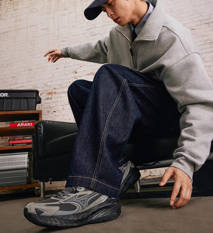 美津浓全新2025秋冬ASTRO LS系列厚底运动鞋登场图片4