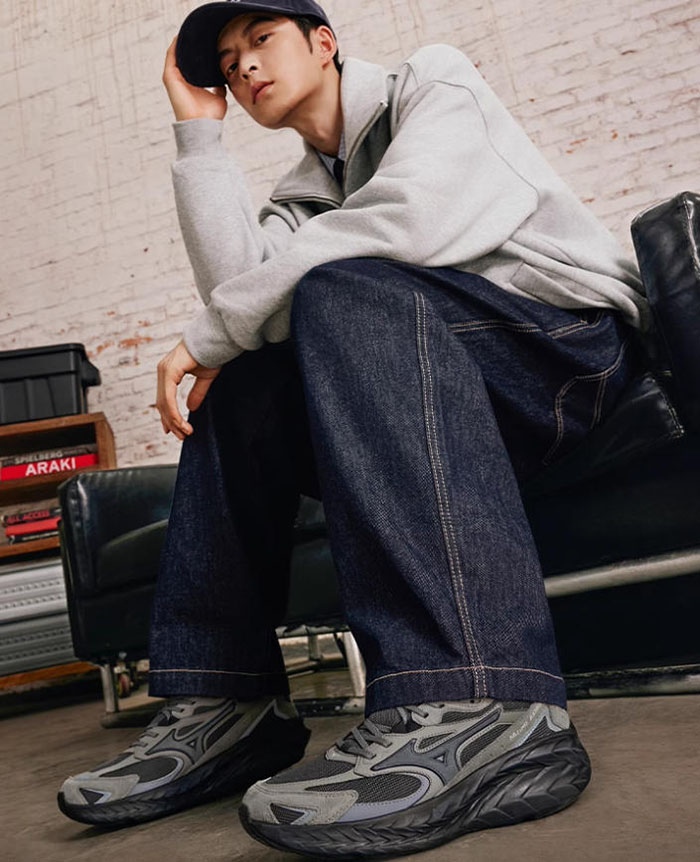 美津浓全新2025秋冬ASTRO LS系列厚底运动鞋登场图片5