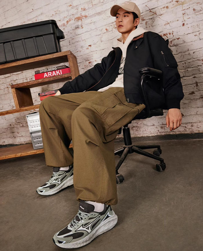 美津浓全新2025秋冬ASTRO LS系列厚底运动鞋登场图片6