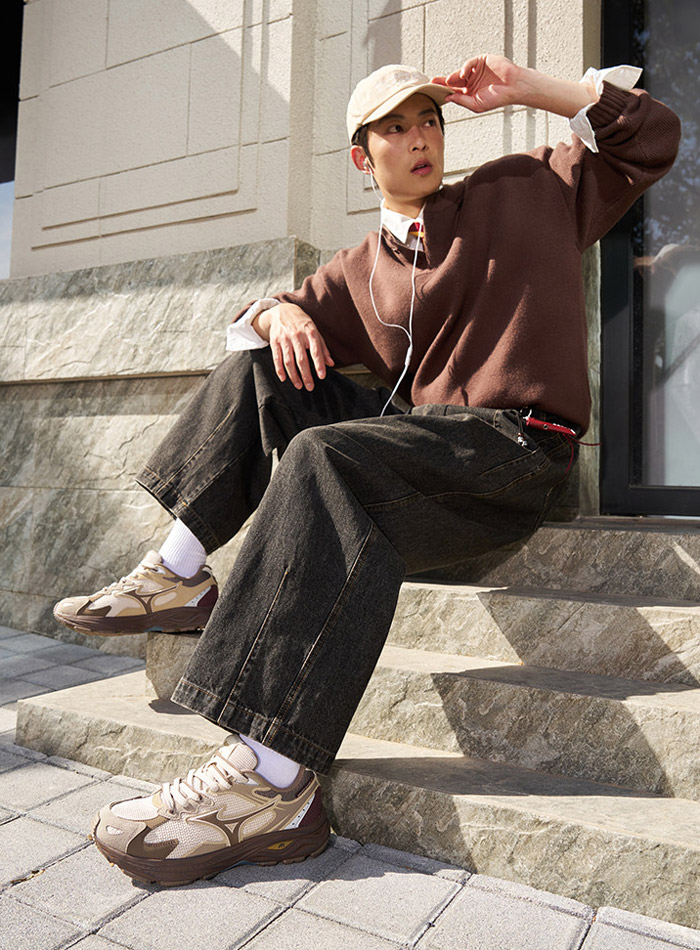 美津浓2026新年限定「雨褐色」RACER S复古跑鞋上市图片1