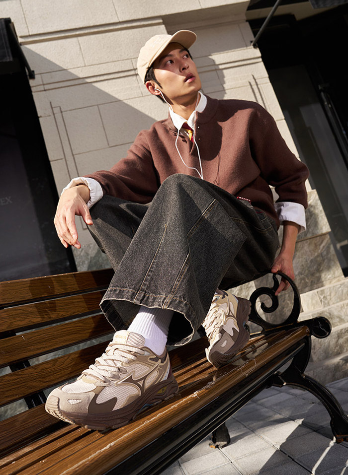 美津浓2026新年限定「雨褐色」RACER S复古跑鞋上市图片2