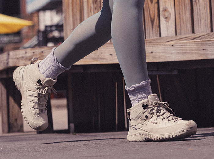 KEEN推出2026春季新款TARGHEE EXP MID WP女子徒步鞋图片4