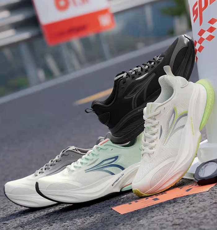 361° 赤焰MAX跑鞋深度解析：全维升级诠释运动美学图片8