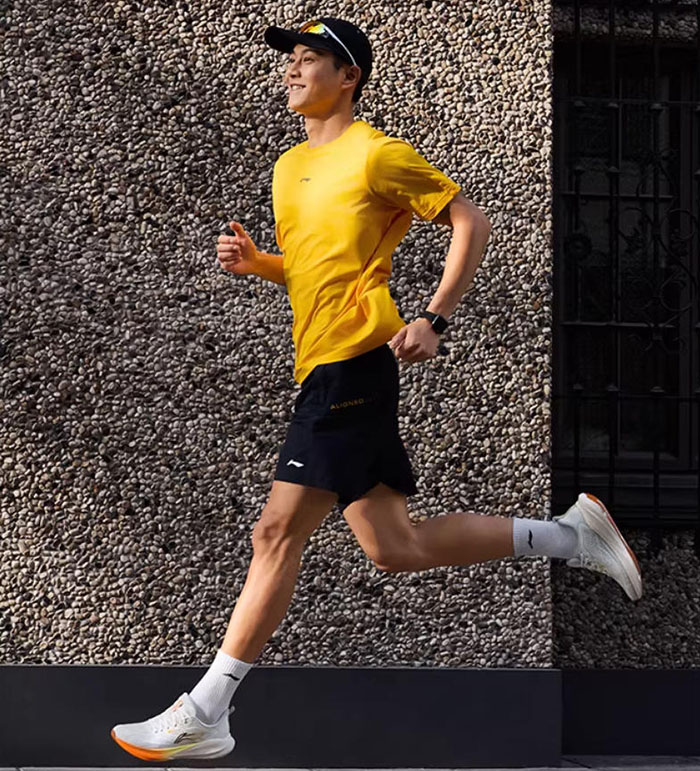 2026新款李宁吾跃4.0跑鞋怎么样？多维升级诠释运动休闲新体验图片6