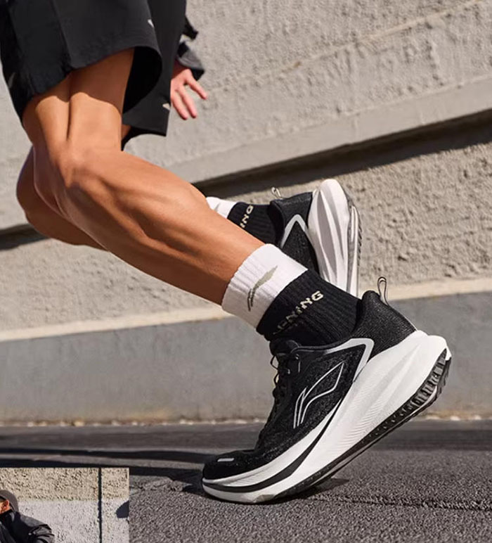 2026新款李宁吾跃4.0跑鞋怎么样？多维升级诠释运动休闲新体验图片9