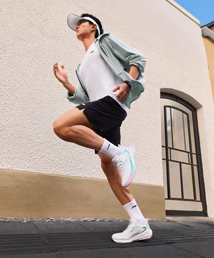 2026新款李宁吾跃4.0跑鞋怎么样？多维升级诠释运动休闲新体验图片11