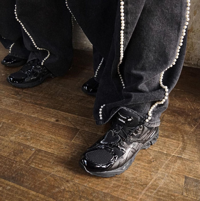 ASICS×KIMHEKIM联名GEL-NIMBUS 10.1运动鞋惊艳登陆图片3