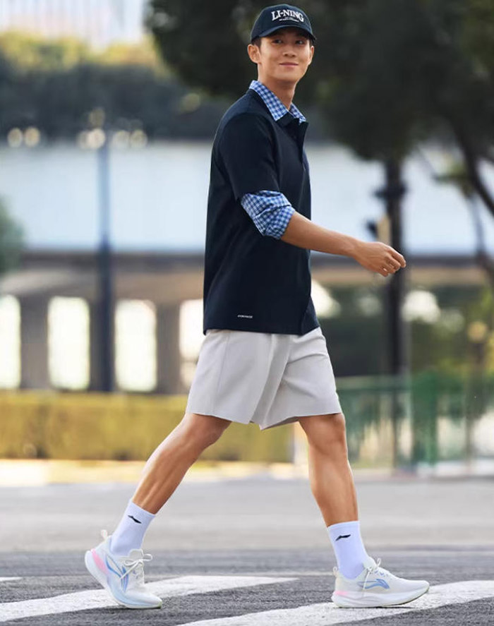爆款跑鞋！李宁吾适6减震回弹跑鞋评测图片4