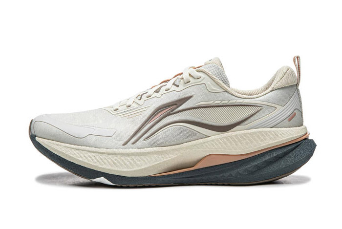 爆款跑鞋！李宁吾适6减震回弹跑鞋评测图片10