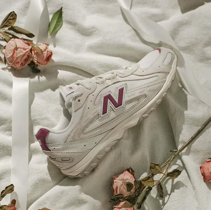 New Balance携手张员瑛同款204L芭蕾薄底鞋登场图片1