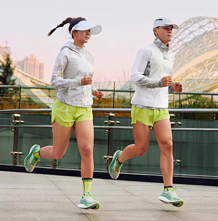 索康尼2026新款「武汉城市限定配色」啡鹏5马拉松跑鞋评测