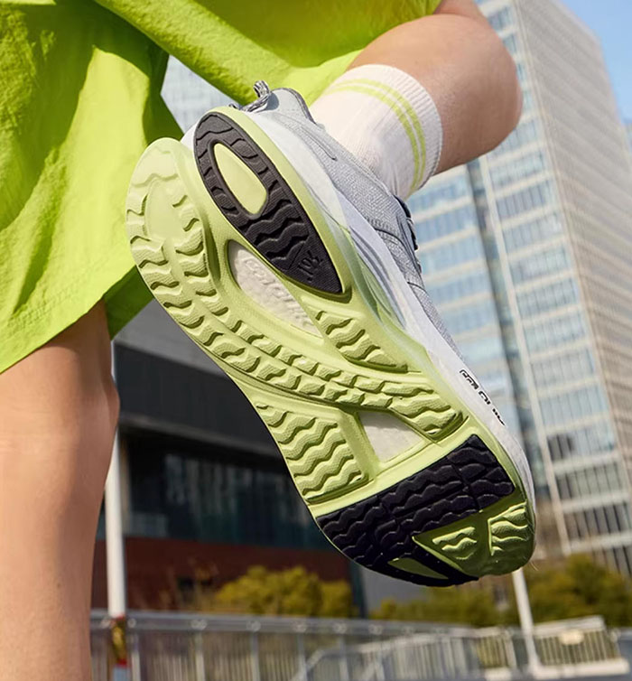 300元内宝藏跑鞋：361赤焰5.0跑步鞋评测图片8